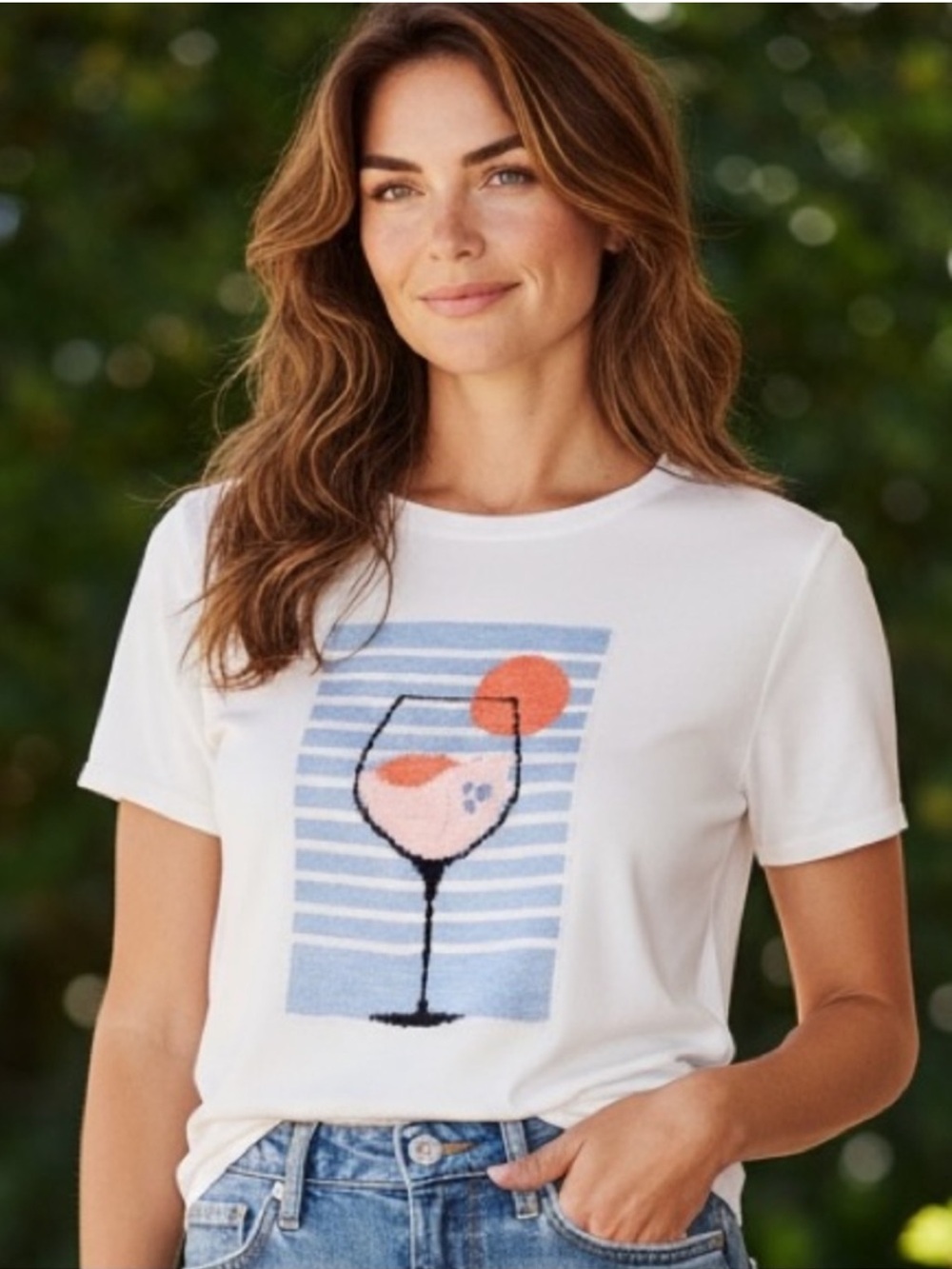 Talbots White short sleeve top with Cocktail graphic size small, relaxed fit